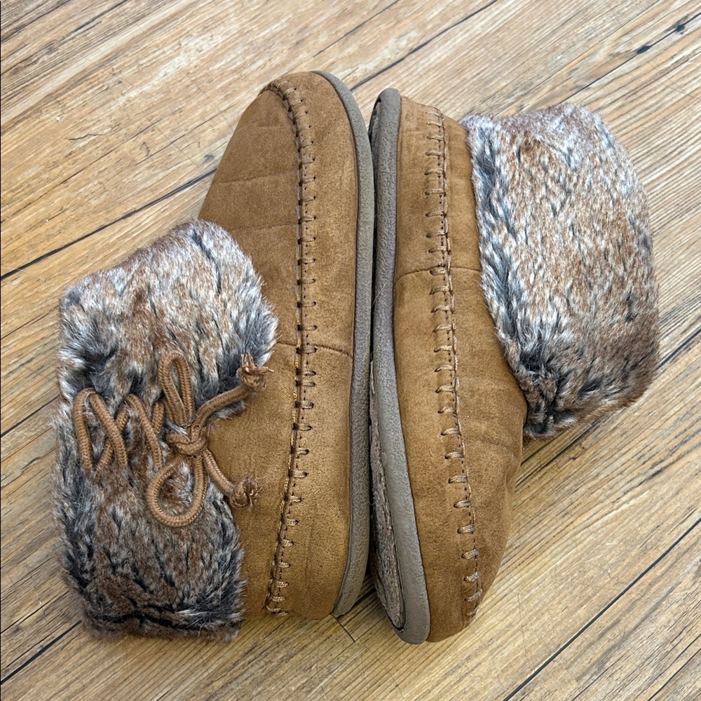 Airwalk Cozy Faux Fur Lined Brown Moccasin Boots Size 3